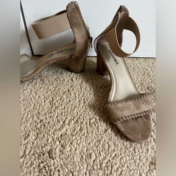 White Mountain low-heel sandal - Size 7 - Picture 3 of 4